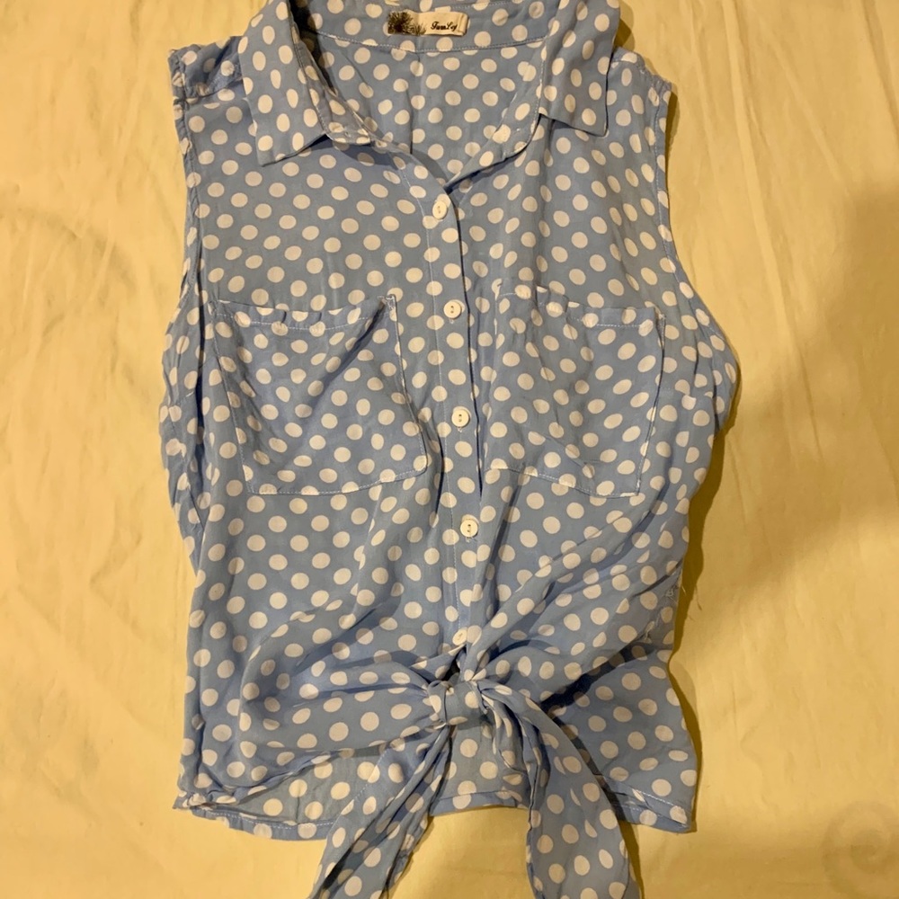 Polka dot sleeveless blouse